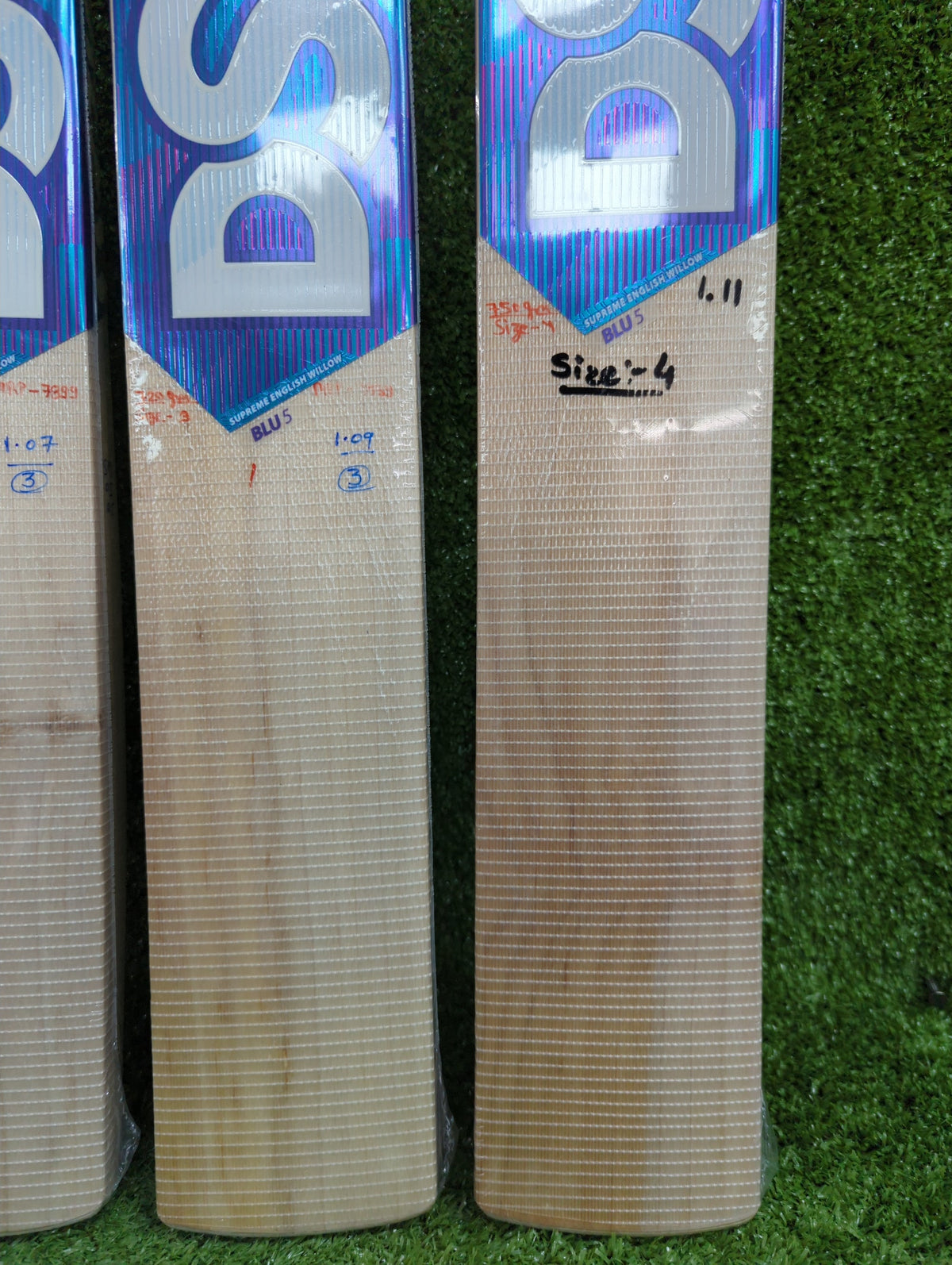 DSC BLU 5 English Willow Bat, view 3